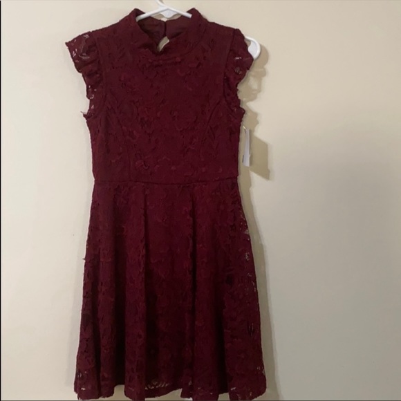 Zenzie Girls Burgundy Lace Dress, size 4/5 - Picture 6 of 6